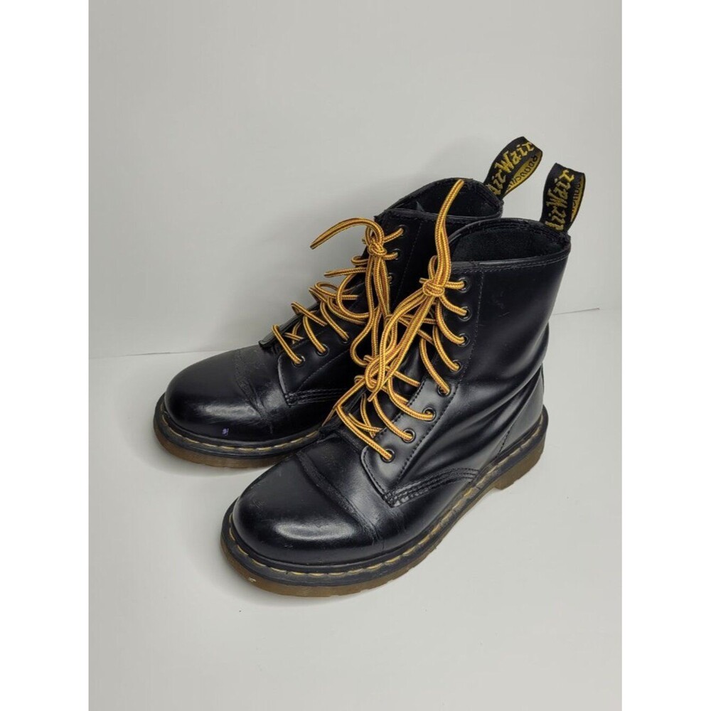 Dr. Martens 1460 Women's Smooth Leather Lace Up Boots punk grunge size 9